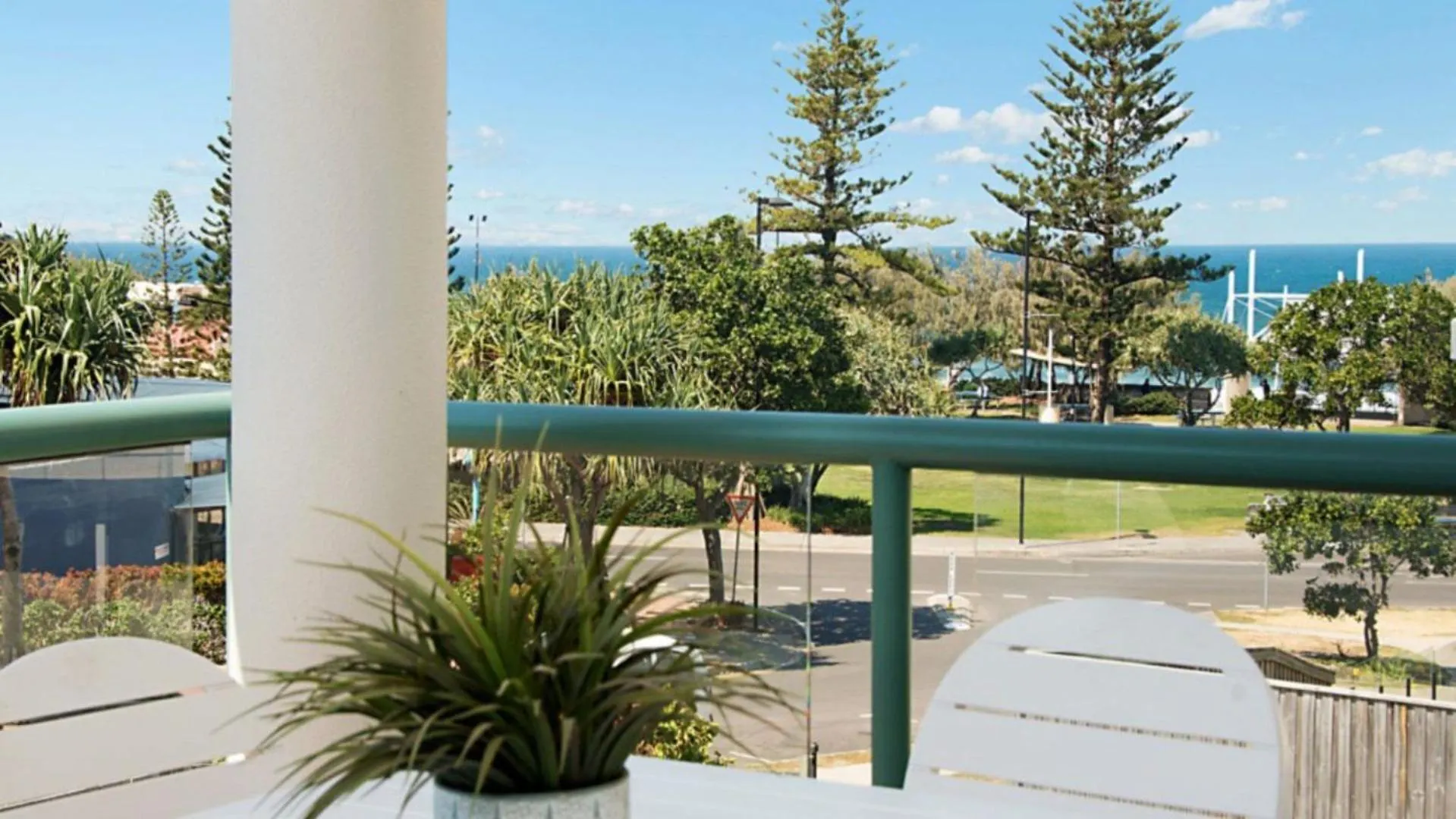 Apartment Unit 2 'Fair Haven' Kings Beach Caloundra